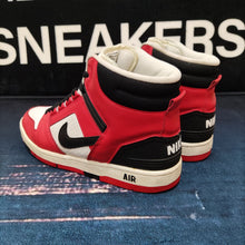 Carica l'immagine nel visualizzatore di Gallery, Nike Air Force 2 High 'Chicago' (43 EUR/9.5 US) (2003) *Pre-Owned*