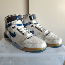 Cargar imagen en el visor de la galería, Nike Air Revolution (2003) *Pre-owned*
