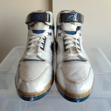 Cargar imagen en el visor de la galería, Nike Air Revolution (2003) *Pre-owned*