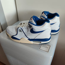 Carica l'immagine nel visualizzatore di Gallery, Nike Air Flight 89 QS (2012) *Pre-owned*