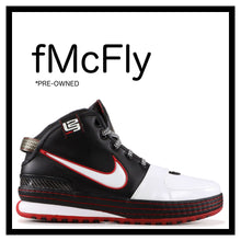 Cargar imagen en el visor de la galería, Nike Lebron 6 OG 'Bred' (2008) *Pre-Owned*