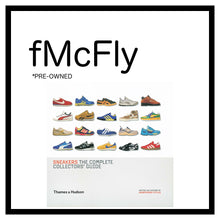 Carica l'immagine nel visualizzatore di Gallery, Sneakers: The Complete Collector's Guide (Thames & Hudson) (2005)