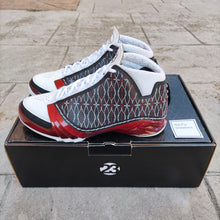 Cargar imagen en el visor de la galería, Air Jordan 23 OG 'Chicago' (2008) *Pre-Owned*
