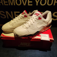 Cargar imagen en el visor de la galería, Nike Cross Trainer 3 Low OG (1990)