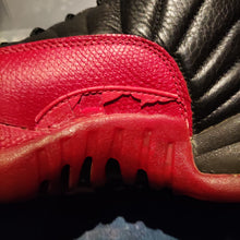 Cargar imagen en el visor de la galería, Air Jordan 12 OG 'Flu Game' (1997) *Pre-Owned*