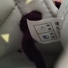 Cargar imagen en el visor de la galería, Converse Weapon Vintage x Medicom Be@rbrick Pack  (2010)