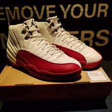 Cargar imagen en el visor de la galería, Air Jordan 12 OG 'Cherry' (1997) *Pre-Owned*