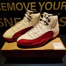 Cargar imagen en el visor de la galería, Air Jordan 12 OG 'Cherry' (1997) *Pre-Owned*