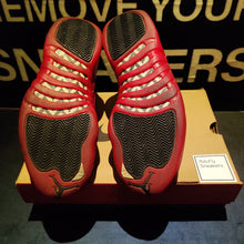 Cargar imagen en el visor de la galería, Air Jordan 12 OG 'Cherry' (1997) *Pre-Owned*