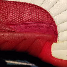Cargar imagen en el visor de la galería, Air Jordan 12 OG 'Cherry' (1997) *Pre-Owned*