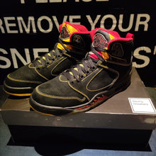 Cargar imagen en el visor de la galería, Nike Air Jordan Sixty Plus 'Atlanta Hawks' (2009) *Pre-owned*