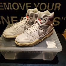 Carica l'immagine nel visualizzatore di Gallery, Nike Air Force 3 High (2005) *Pre-Owned*