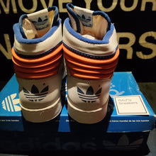 Cargar imagen en el visor de la galería, Adidas Pro Conference High Jr OG (1980s)