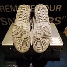 Cargar imagen en el visor de la galería, Air Jordan 1 High Retro '25th Anniversary' (2010) *Pre-Owned*