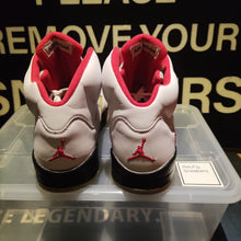 Cargar imagen en el visor de la galería, Air Jordan 5 Retro 'Fire Red CDP' (2008) *Pre-Owned*