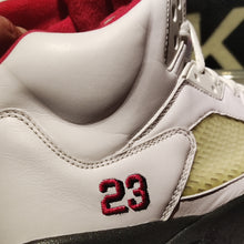 Cargar imagen en el visor de la galería, Air Jordan 5 Retro 'Fire Red CDP' (2008) *Pre-Owned*
