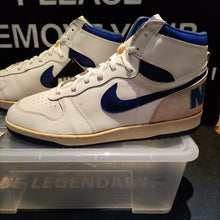 Cargar imagen en el visor de la galería, Nike Big Nike High OG (1986)