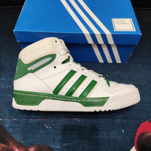 Carica l'immagine nel visualizzatore di Gallery, Adidas Originals Attitude Hi 'NBA Boston Celtics' (2008) *Pre-Owned*