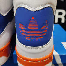 Cargar imagen en el visor de la galería, Adidas Originals Attitude Hi 'NBA New York Knicks' (2008) *Pre-Owned*