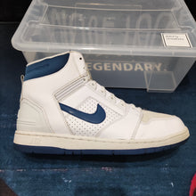 Carica l'immagine nel visualizzatore di Gallery, Nike Air Force 2 High (2008) *Pre-Owned*
