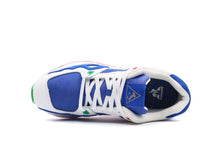 Cargar imagen en el visor de la galería, Le Coq Sportif R1000 &#39;Italie 82&#39; (2022)
