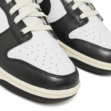 Cargar imagen en el visor de la galería, Nike Dunk Low W &#39;Vintage Panda&#39; (2023)
