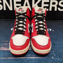 Load image into Gallery viewer, Nike Air Force 2 High &#39;Chicago&#39; (43 EUR/9.5 US) (2003) *Pre-Owned*
