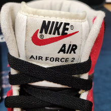 Charger l&#39;image dans la galerie, Nike Air Force 2 High &#39;Chicago&#39; (43 EUR/9.5 US) (2003) *Pre-Owned*
