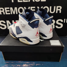 Cargar imagen en el visor de la galería, Air Jordan 6 Retro &#39;Olympic&#39; (2012) *Pre-Owned*
