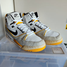 Load image into Gallery viewer, Nike Air Assault High (2006) *Pre-owned*
