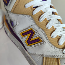 Carica l&#39;immagine nel visualizzatore di Gallery, New Balance BB900 James Worthy BB900PY (2006) *Pre-owned*
