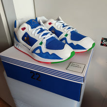 Cargar imagen en el visor de la galería, Le Coq Sportif R1000 &#39;Italie 82&#39; (2022)
