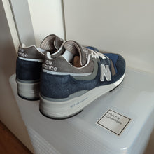 Cargar imagen en el visor de la galería, New Balance 997 NV Made in USA (2018) *Pre-owned*
