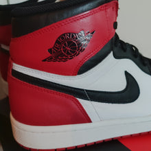 Cargar imagen en el visor de la galería, Air Jordan 1 High Retro OG &#39;Black Toe&#39; (2013) *Pre-Owned*
