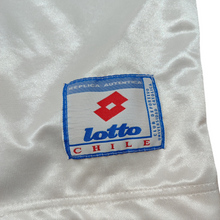 Carica l&#39;immagine nel visualizzatore di Gallery, Lotto Jersey Club Deportivo Universidad Católica (Chile) (1996) *Pre-Owned*
