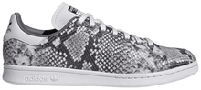 Carica l&#39;immagine nel visualizzatore di Gallery, Adidas Originals Stan Smith (2020)
