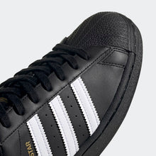 Carica l&#39;immagine nel visualizzatore di Gallery, Adidas Originals Superstar (2020)
