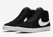 Load image into Gallery viewer, Nike SB Zoom Blazer Mid (2020)
