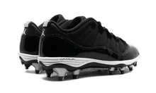 Cargar imagen en el visor de la galería, Air Jordan 11 Retro Low Cleats &#39;Black&#39; (2018)
