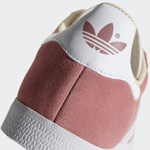 Cargar imagen en el visor de la galería, Adidas Originals Gazelle (2017)

