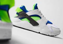 Load image into Gallery viewer, Nike Air Huarache &#39;Scream Green&#39; (2021)
