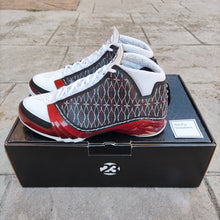 Load image into Gallery viewer, Air Jordan 23 OG &#39;Chicago&#39; (2008) *Pre-Owned*
