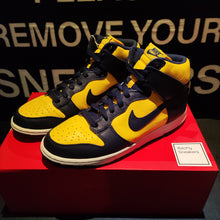 Charger l&#39;image dans la galerie, Nike Dunk High &#39;Michigan (2016)&#39; *Pre-owned*
