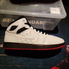Cargar imagen en el visor de la galería, Air Jordan 1 Retro 97 &#39;Air Jordan 13&#39; (2012) *Pre-Owned*
