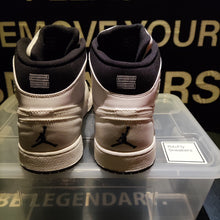 Cargar imagen en el visor de la galería, Air Jordan 1 Retro 95 &#39;Air Jordan 11&#39; (2013) *Pre-Owned*
