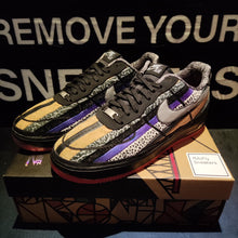 Lade das Bild in den Galerie-Viewer, Nike Air Force 1 Low QS NOLA Gumbo League &#39;Crescent City&#39; (2014) *Pre-owned*
