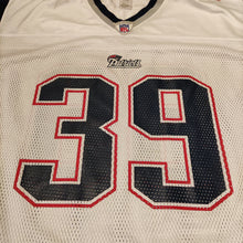 Load image into Gallery viewer, Reebok NFL Jersey. New England Patriots. #39 Lawrence Maroney (2006) *Pre-Owned*
