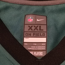 Carica l&#39;immagine nel visualizzatore di Gallery, Nike NFL Jersey On Field. Philadelphia Eagles. #11 Carson Wentz (2020)
