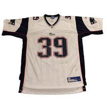 Charger l&#39;image dans la galerie, Reebok NFL Jersey. New England Patriots. #39 Lawrence Maroney (2006) *Pre-Owned*
